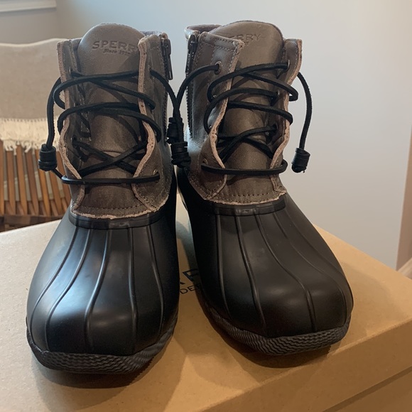 NWT Sperry duck boots, size 9, New in Box, black/grey - Picture 2 of 10